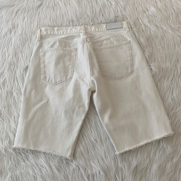 Goldsign White Short - Picture 5 of 7